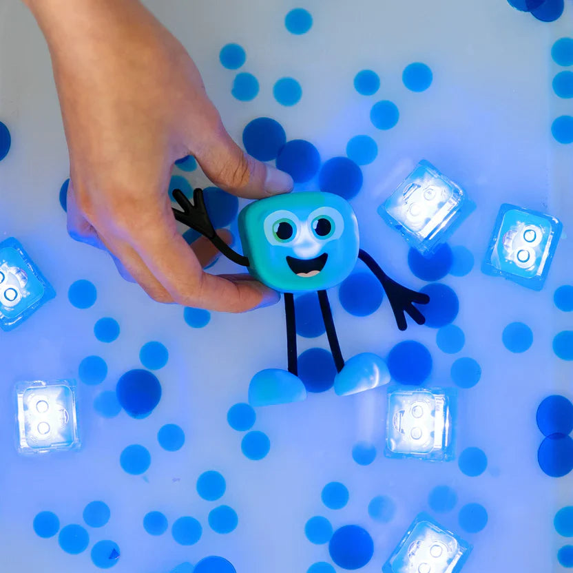 Glo Pals: Blair Water-activated Light-up Sensory Toy