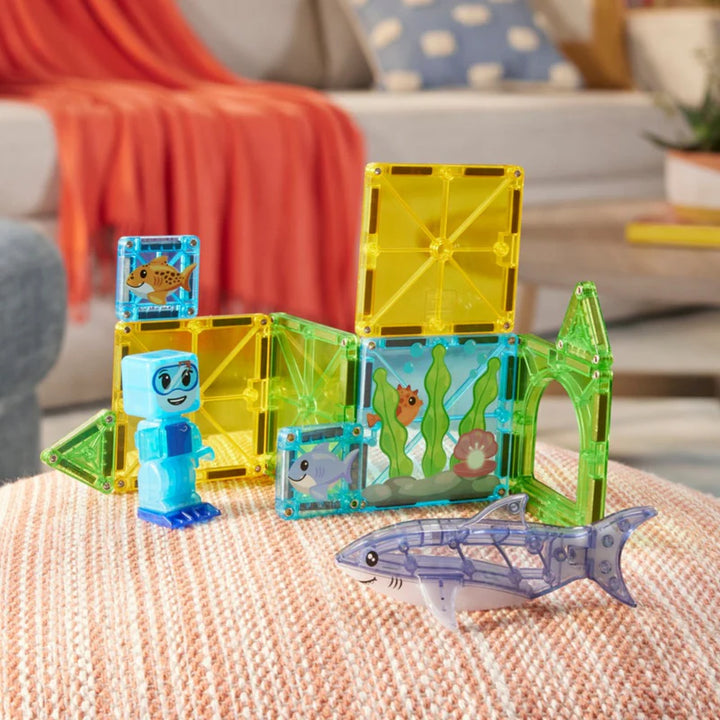 Magna-Tiles Shark Dive 13 Pc Set