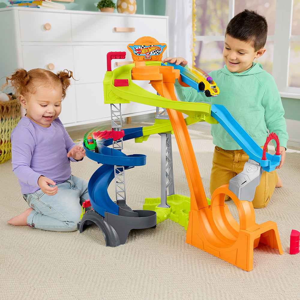 Fisher-Price Little People Hot Wheels Spiral Stunt Speedway