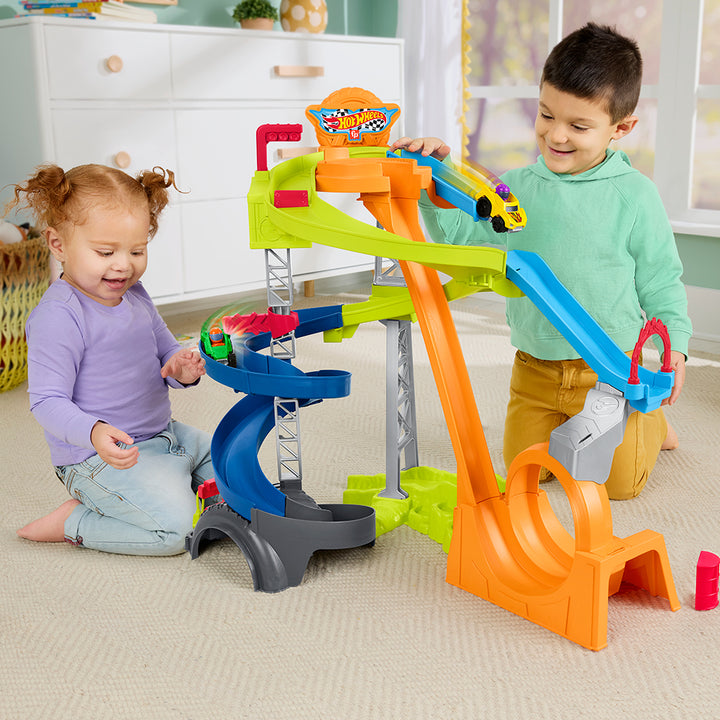 Fisher-Price Little People Hot Wheels Spiral Stunt Speedway