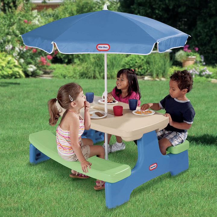 Little Tikes Easy Store Large Picnic Table W/ Umbrella