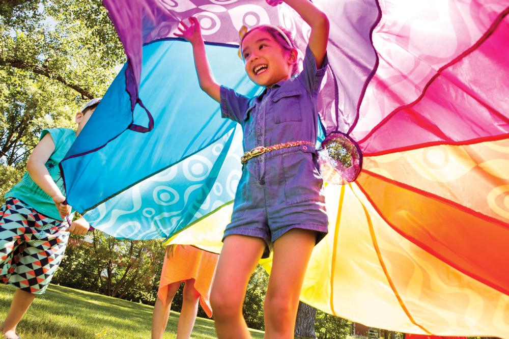 B.Active - Woo-Hue Parachute &amp; 15 Balls