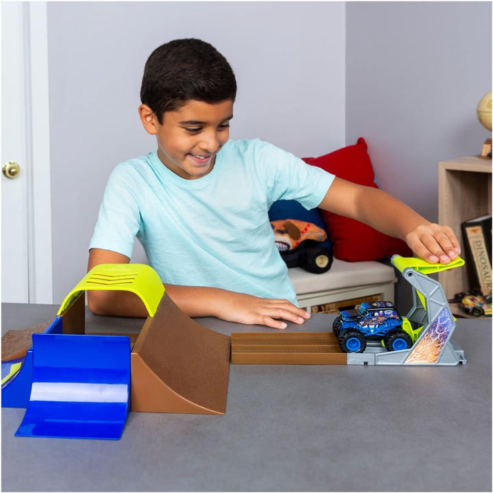 Monster Jam Champ Ramp Freestyle Playset (1/64th Scale)