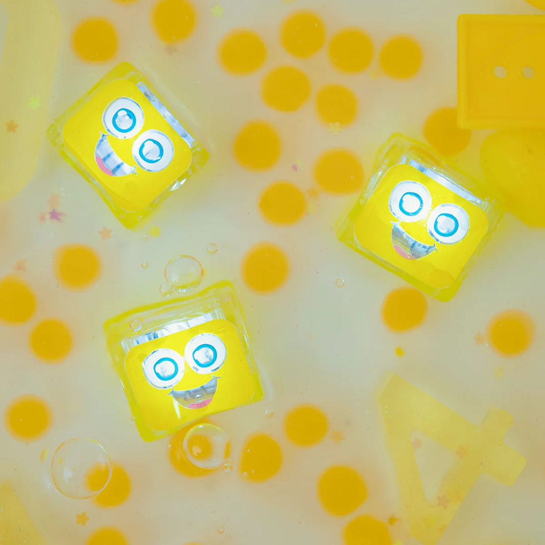 Glo Pals Light Up Cubes Assortment