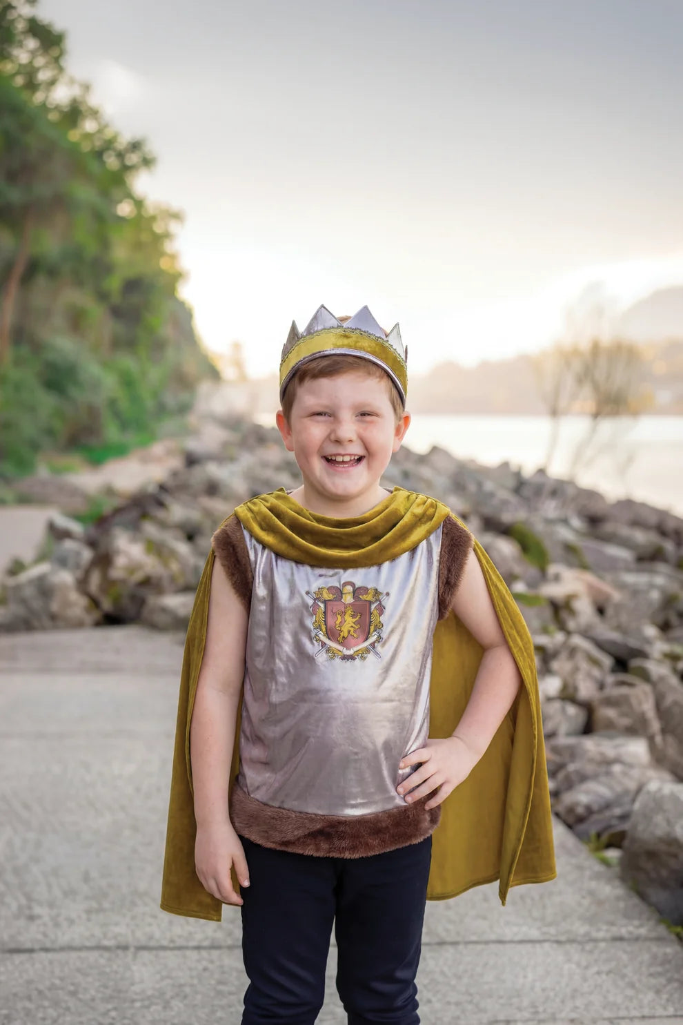 Sir Wolfheart Tunic, Cape &amp; Crown