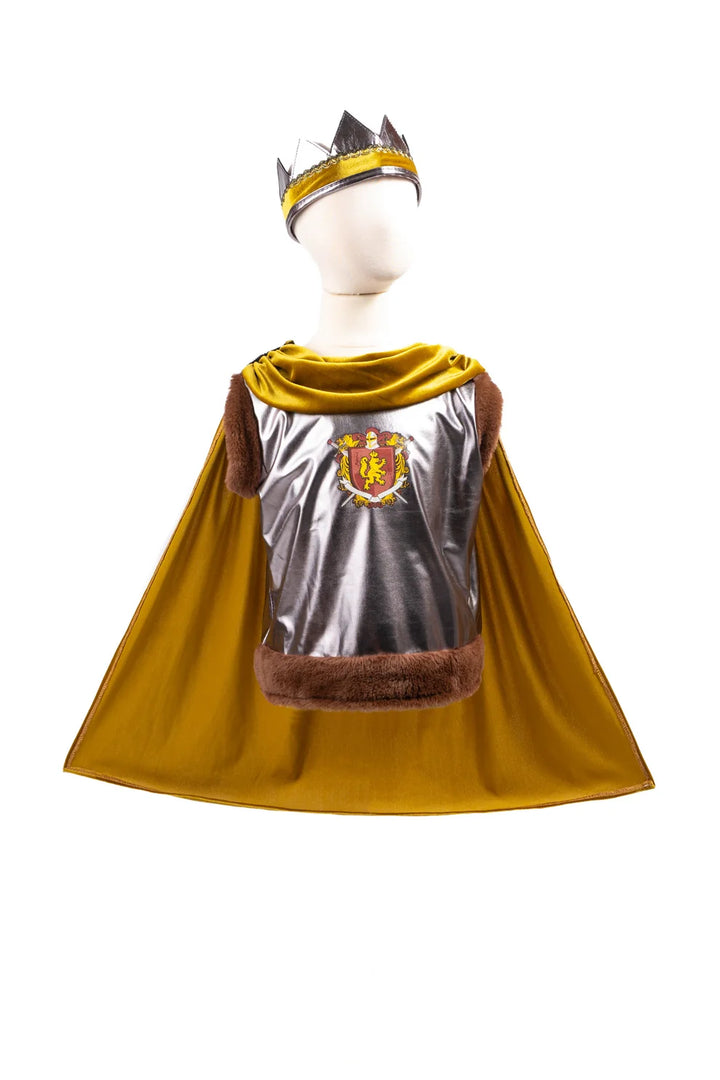 Sir Wolfheart Tunic, Cape &amp; Crown