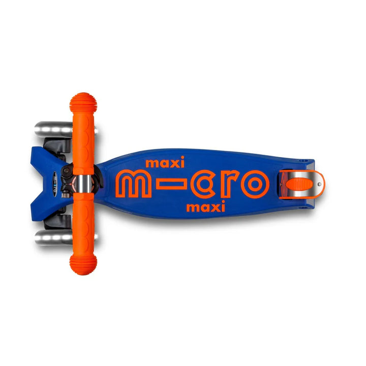 Micro Maxi Deluxe Foldable LED Scooter