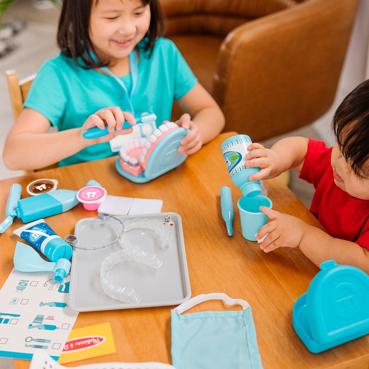 Melissa & Doug Super Smile Dentist Play Set