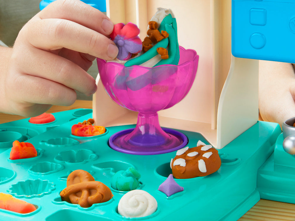 Play-Doh - Rainbow Swirl Ice Cream Playset