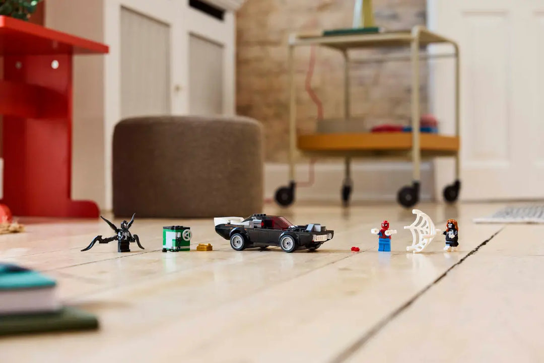 LEGO® Marvel Spider-Man vs. Venom Muscle Car