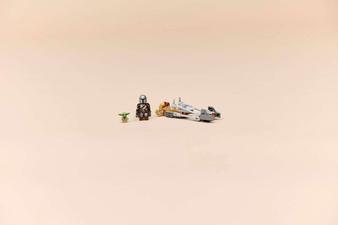 LEGO® Star Wars™ The Mandalorian & Grogu's Speeder Bike™