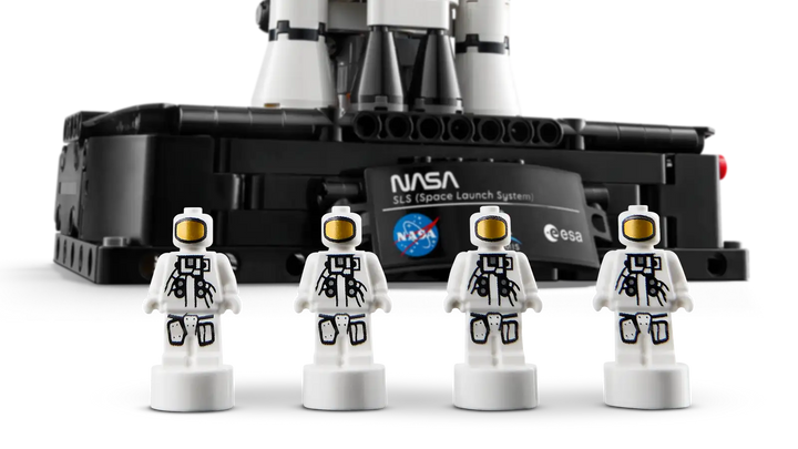 Lego® Technic™ NASA Artemis Space Launch System Rocket