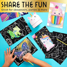 Deluxe Scratch Art Kit With Mini Vacuum
