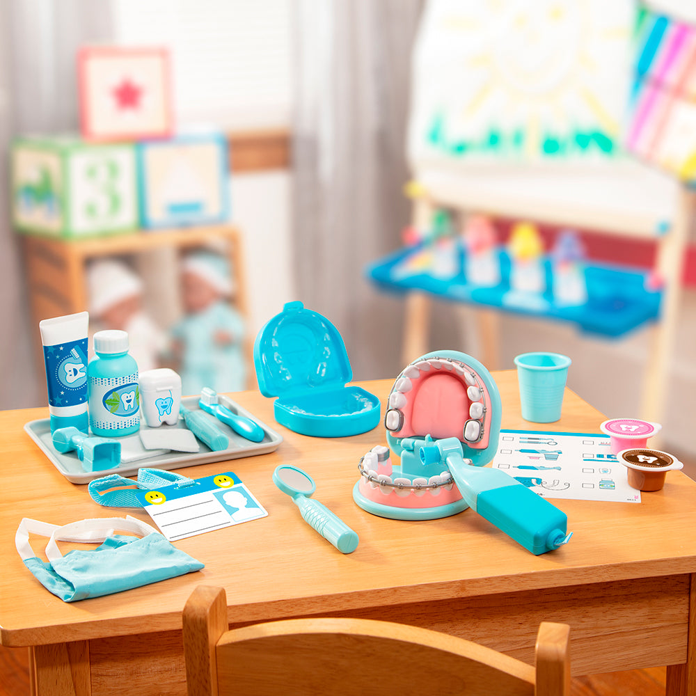 Melissa & Doug Super Smile Dentist Play Set