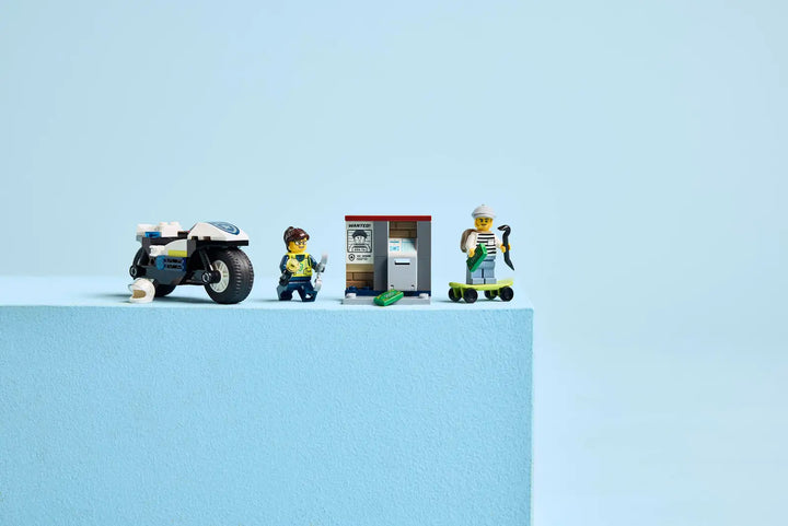 LEGO® City Police Motorcycle Chase