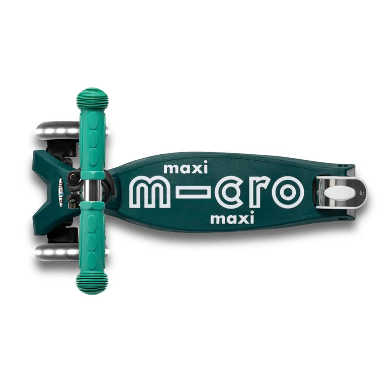 Micro Maxi Deluxe LED Scooter