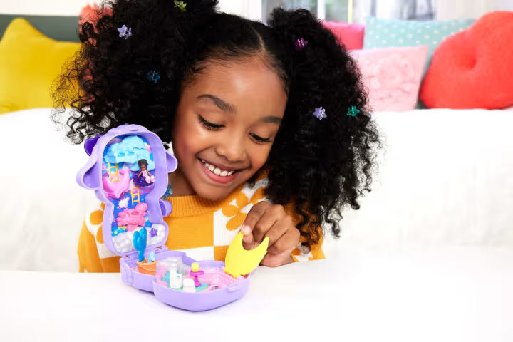 Polly Pocket Cozy Dreamland Compact