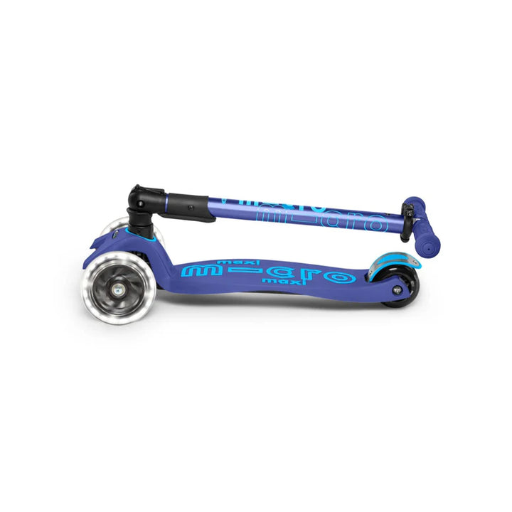 Micro Maxi Deluxe Foldable LED Scooter