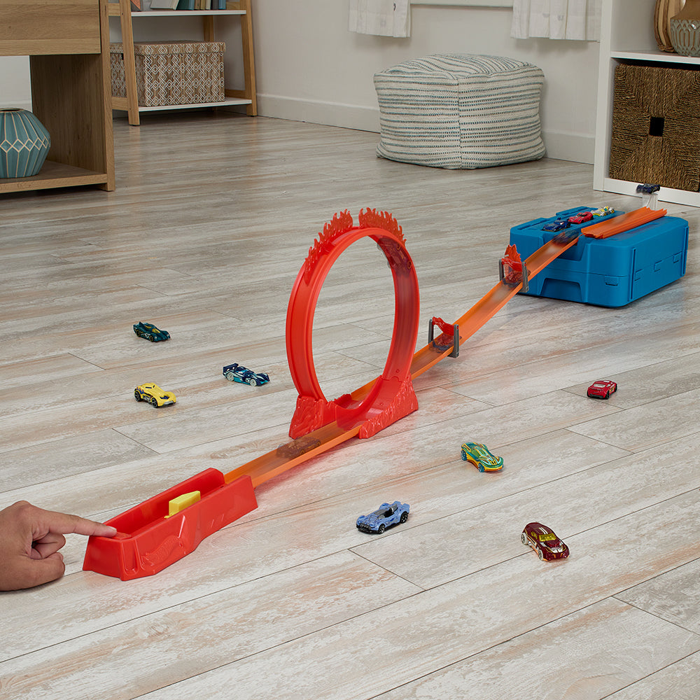 Hot Wheels Track Builder Flaming Stunt Playset