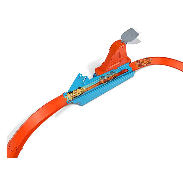 Hot Wheels Rapid Raceway Champion Set