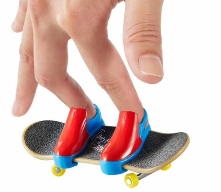 Hot Wheels Skate Fingerboard & Skate Shoes Assorted