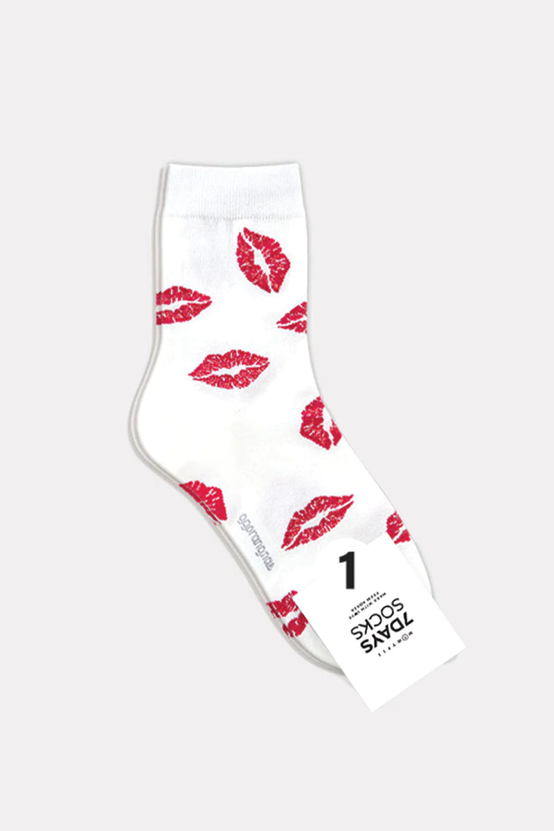 Teen/Women Crew: Kiss Socks