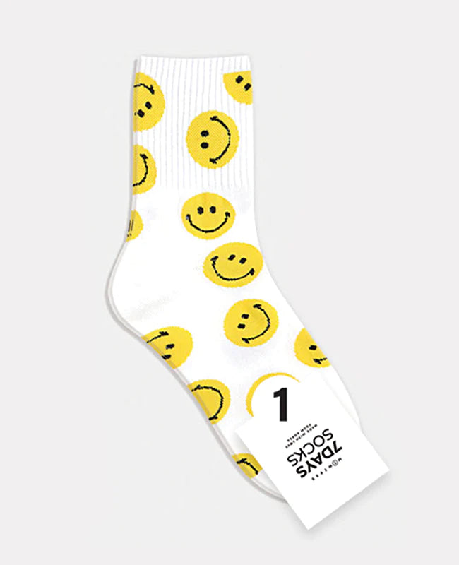 Teen/Women Crew: Smile Pattern Socks